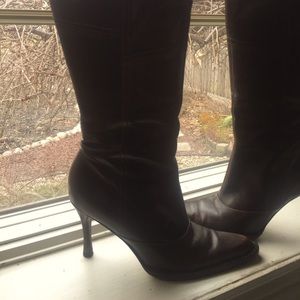 BCBG leather boots